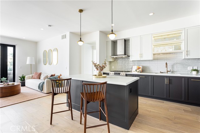 Property photo of 1333 S Orange Grove AV