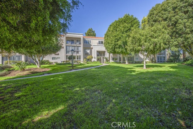 Property photo of 5499 Paseo Del Lago