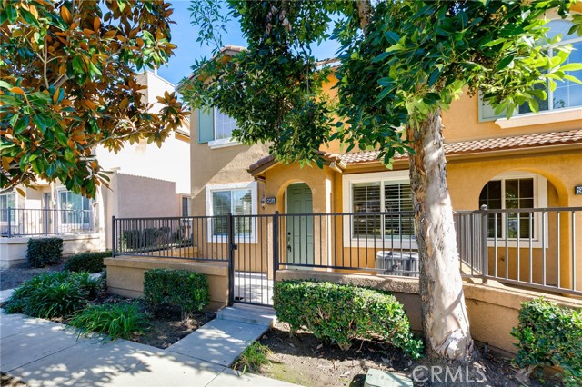 Property photo of 1985 E Harvard Privado