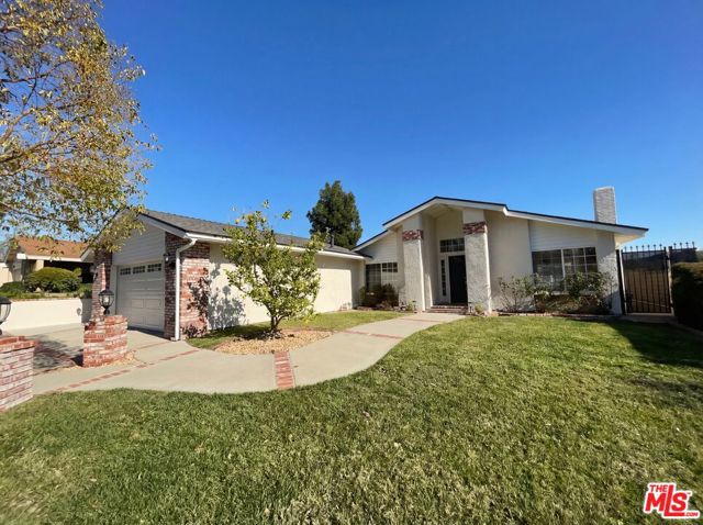 Property photo of 26842 Palacete DR