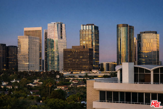 Property photo of 1333 S Beverly Glen BL