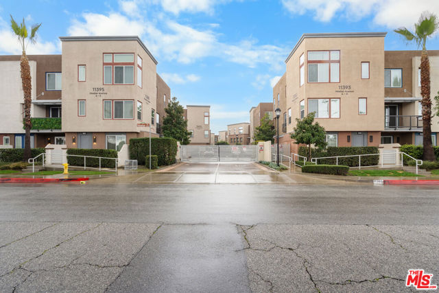 Property photo of 11393 Meeker AV