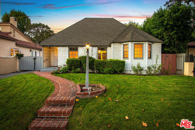 Property photo of 10435 Whipple ST