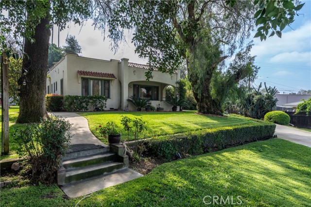 Property photo of 188 N Sunkist