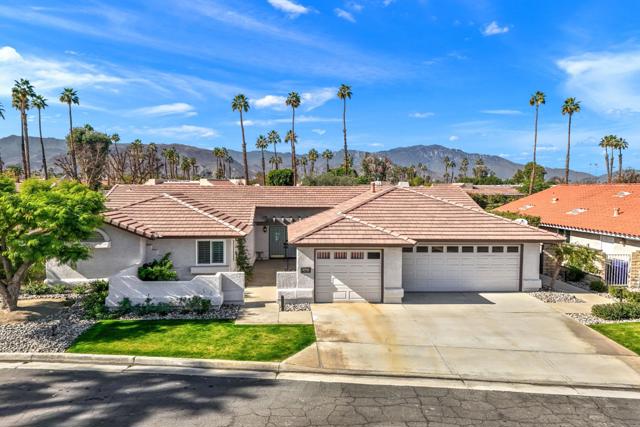 Property photo of 43911 La Carmela DR