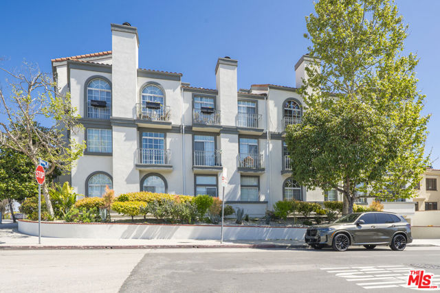 Property photo of 5848 W Olympic BL
