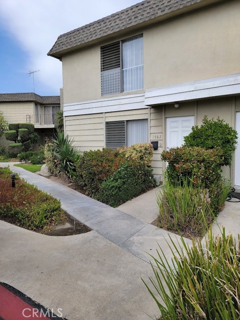 Property photo of 1582 Mitchell AV