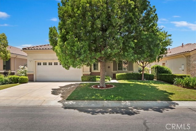 Property photo of 875 Eastlake RD