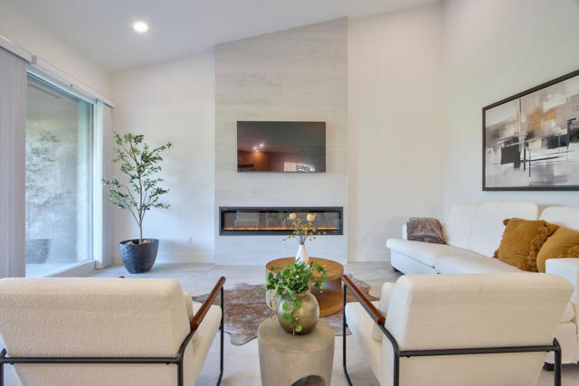 Property photo of 42 La Cerra Drive DR