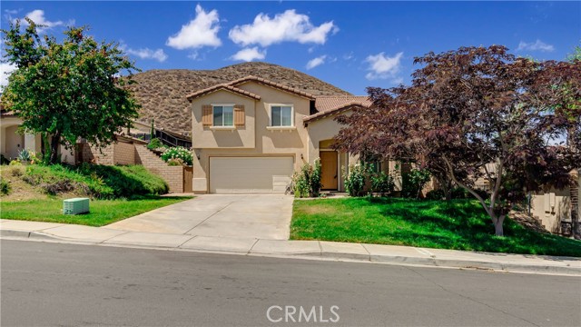 Property photo of 23405 Cheyenne Canyon DR