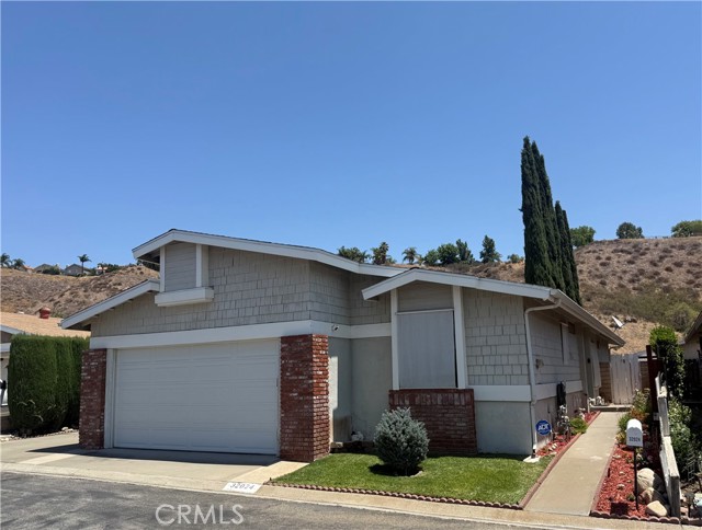 Property photo of 32024 Emerald LN