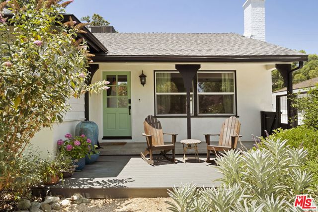 Property photo of 5063 Canoga AV