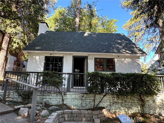 Photo of 418 Forest Ln