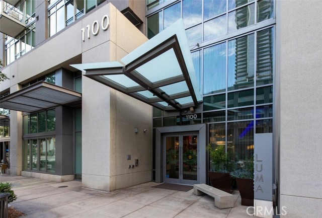 Property photo of 1100 S Hope ST