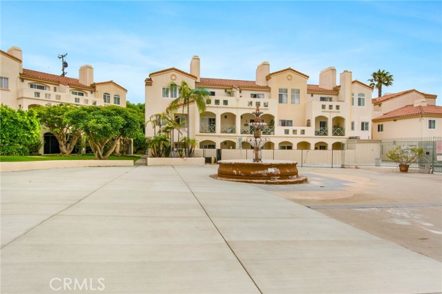Property photo of 5500 Torrance BL