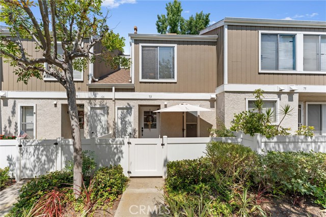 Property photo of 73 Abbeywood LN