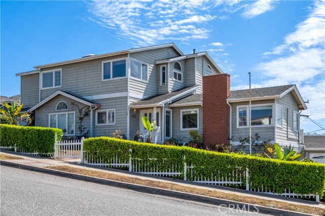 Property photo of 304 Avenue E