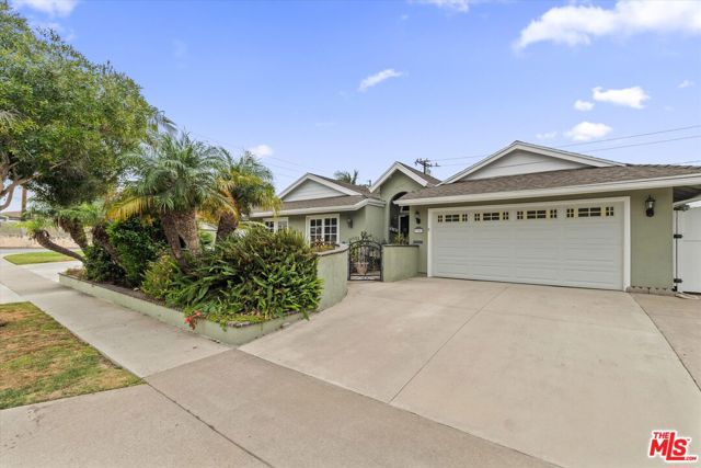 Property photo of 19941 Carmania LN