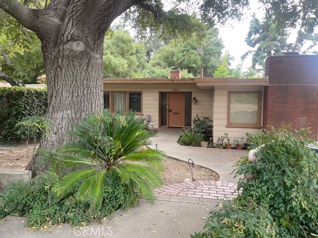 Property photo of 584 W 9th