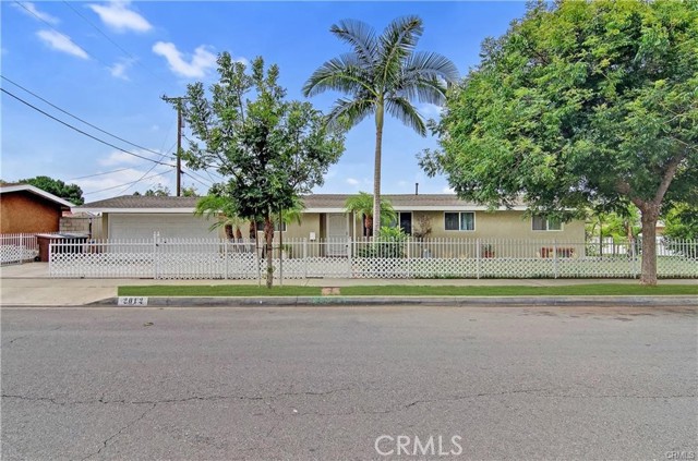 Property photo of 2012 W Dogwood