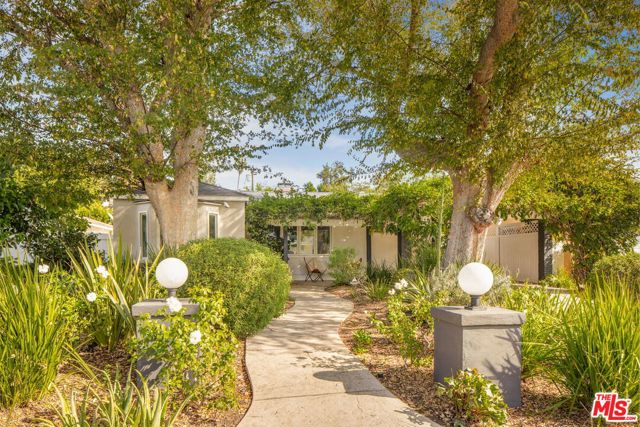 Property photo of 4640 Mary Ellen AV