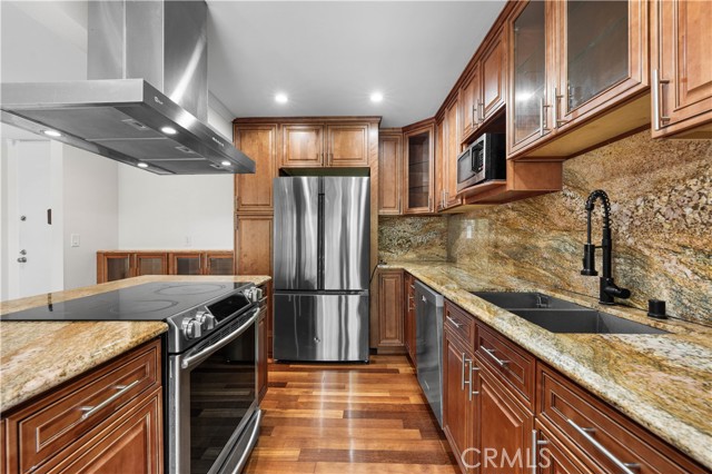 Property photo of 5950 Canterbury DR