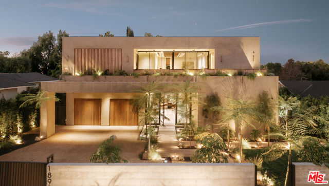 Property photo of 18911 Ringling ST