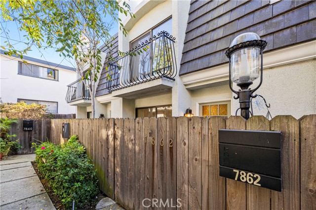 Photo of 7862 W Manchester