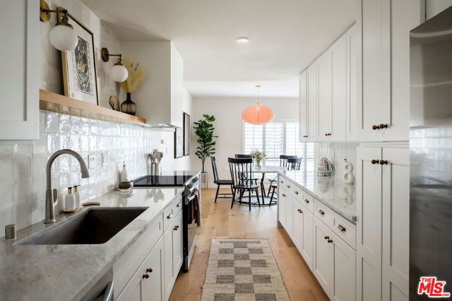 Photo of 651 Wilcox Av