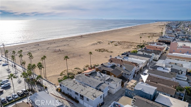 Photo of 417 E Balboa Bl