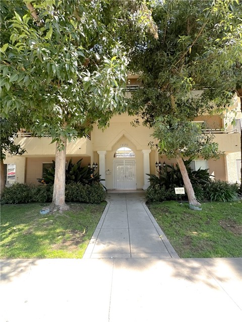 Property photo of 4358 Mammoth AV