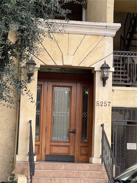 Property photo of 5257 Radford AV