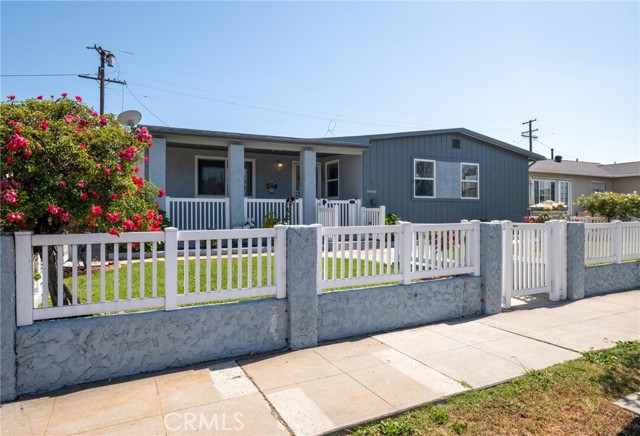 Property photo of 2736 Artesia Blvd.