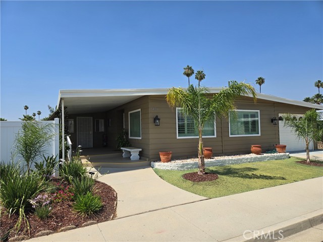 Property photo of 1490 Vista Grande DR