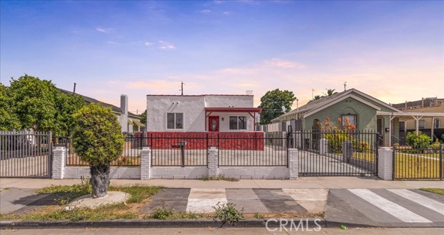Property photo of 727 E 94th ST