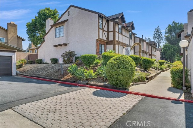 Property photo of 1020 S Mountain AV