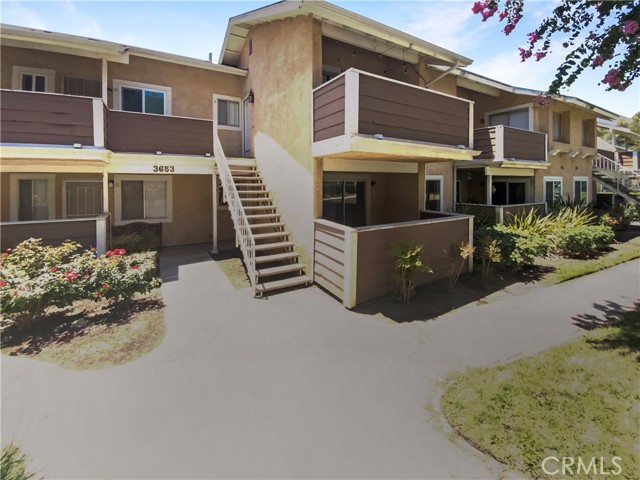 Property photo of 3653 Oak Creek DR