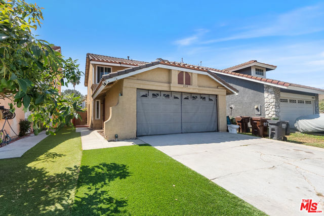 Photo of 638 W Myrrh Ln
