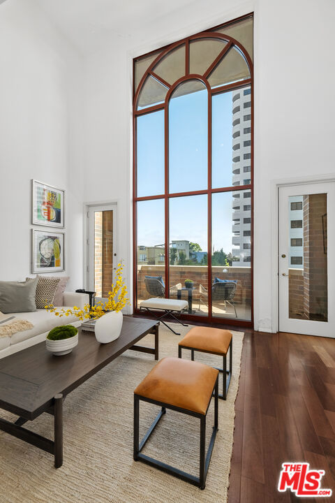 Property photo of 10550 Wilshire BL