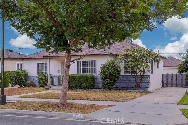 Property photo of 1704 Azalea DR