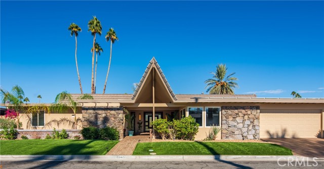Property photo of 5240 E Lakeside DR
