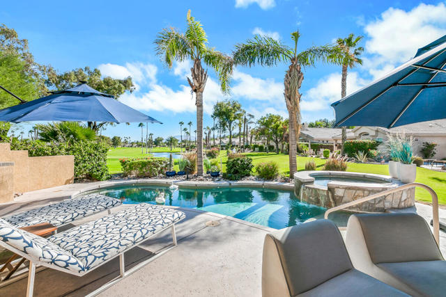 Property photo of 67361 N Laguna DR
