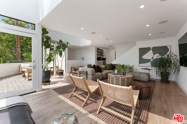 Property photo of 6469 Rodgerton DR