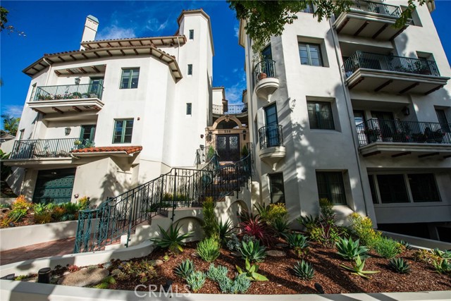 Photo of 558 Hillgreen Dr