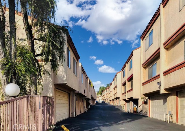 Photo of 1042 S Garfield