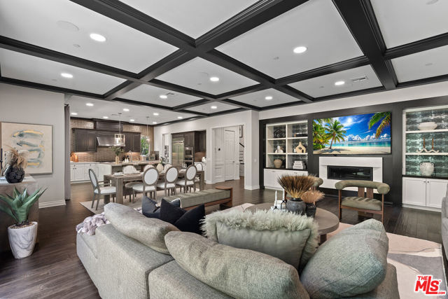 Property photo of 55 Suede