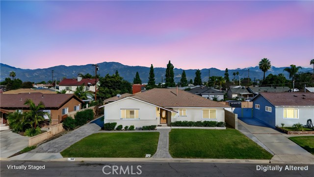 Property photo of 1647 W Louisa