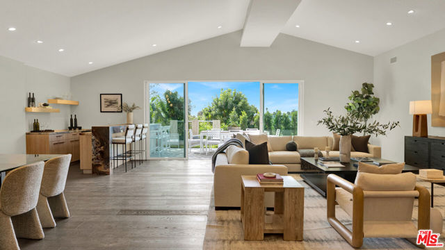 Property photo of 11601 Bellagio RD