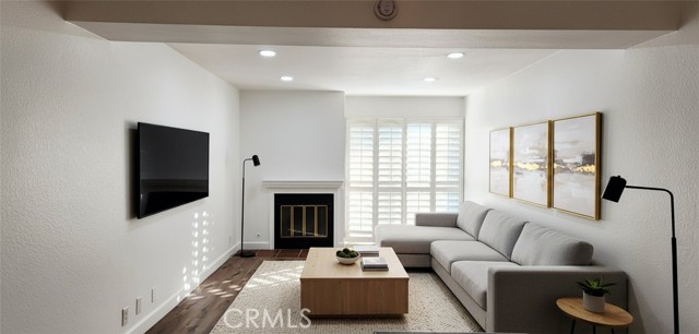 Photo of 2599 Walnut Ave  #136