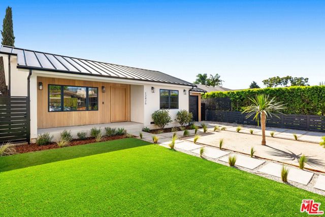 Property photo of 12426 Woodgreen ST